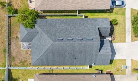 A home in WIMAUMA