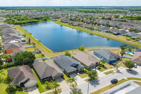 A home in WIMAUMA