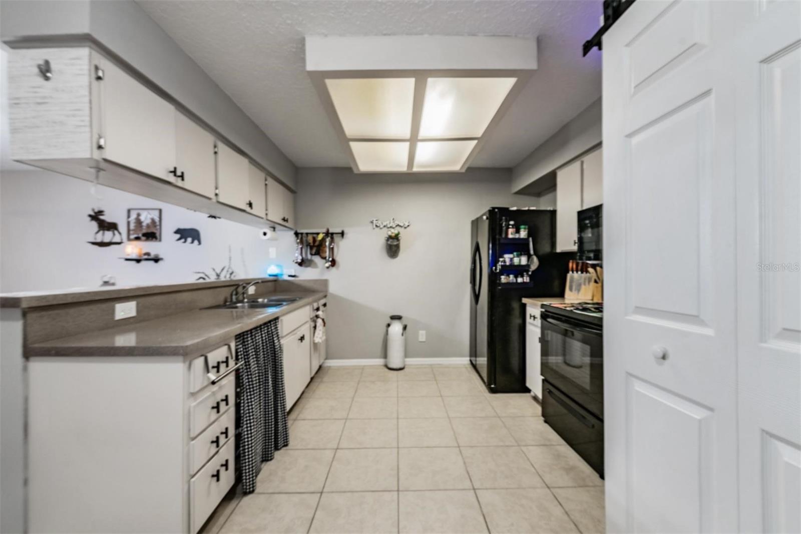 CLUB VILLAS CONDO - Residential