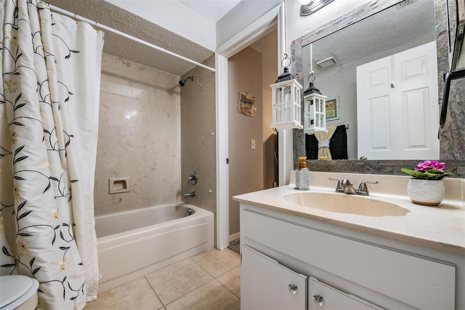 CLUB VILLAS CONDO - Residential