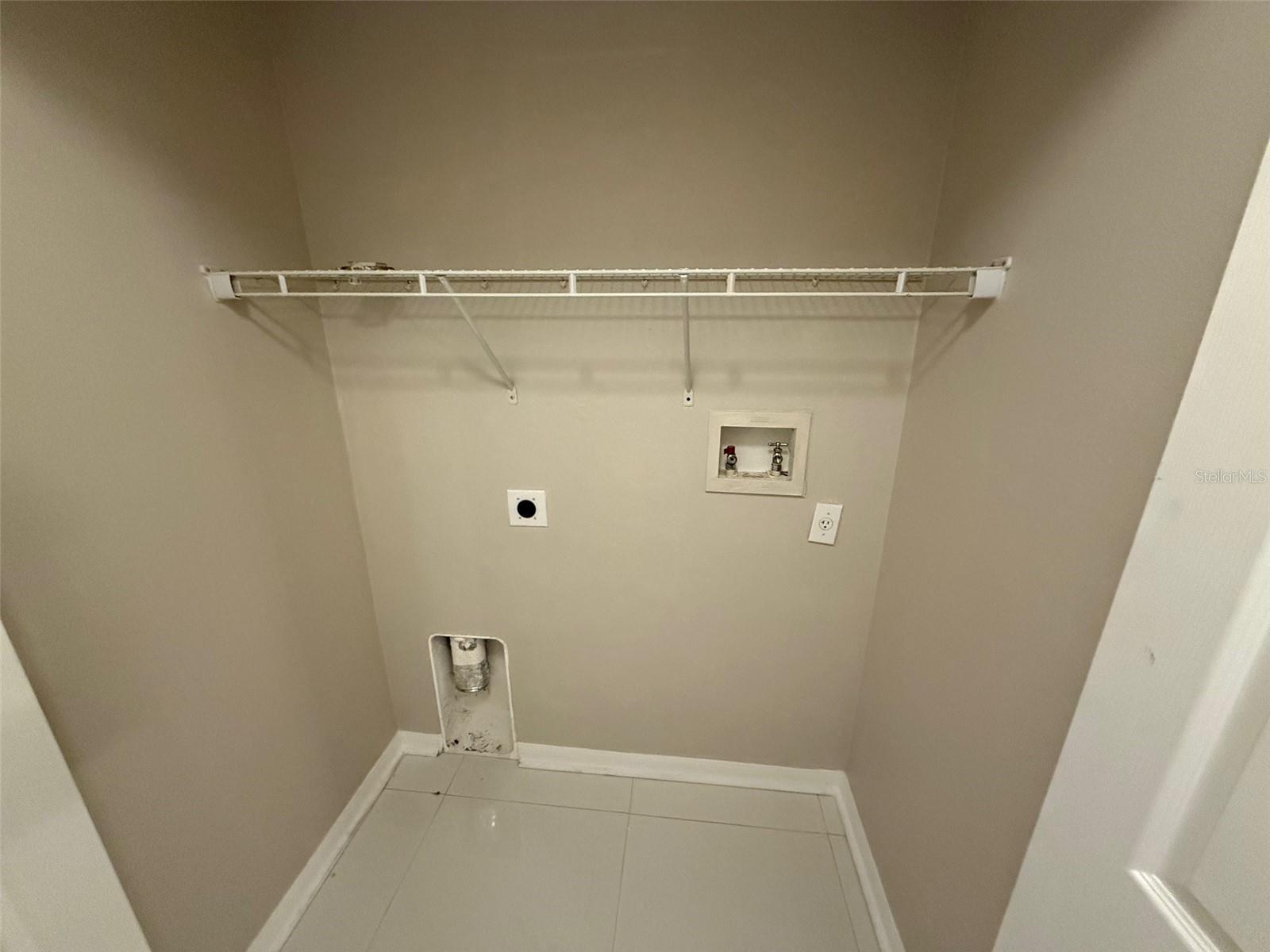 DELTONA LAKES UNIT 08 - Residential