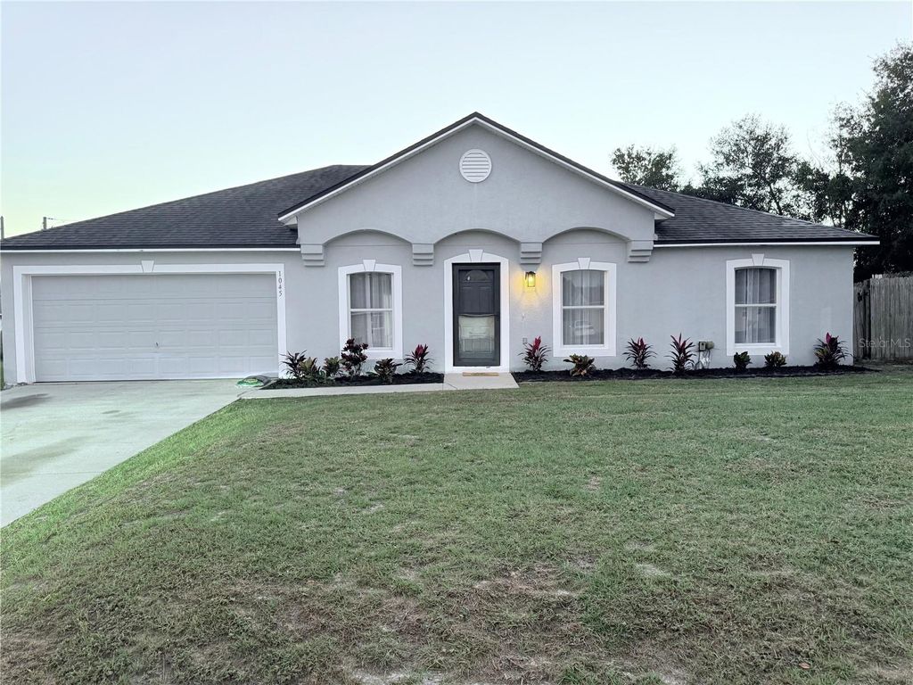 Photo of 1045 Belvedere Drive, Deltona, FL 32725 (MLS # V4946284)