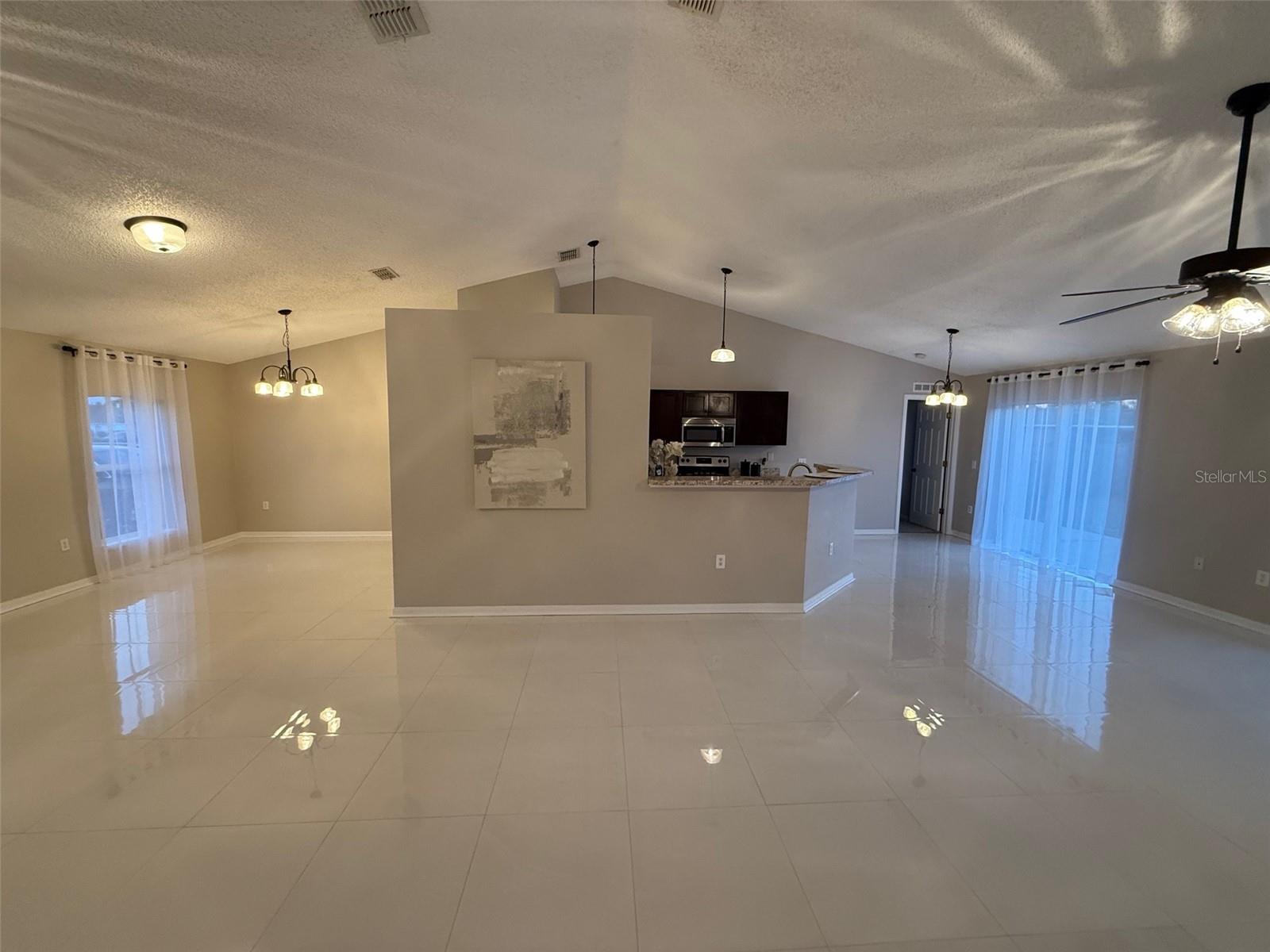 DELTONA LAKES UNIT 08 - Residential