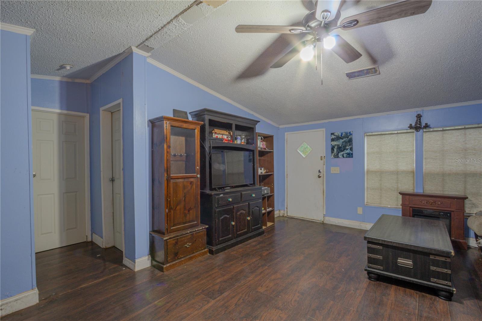 CHRISTMAS PARK FIRST ADD - Residential