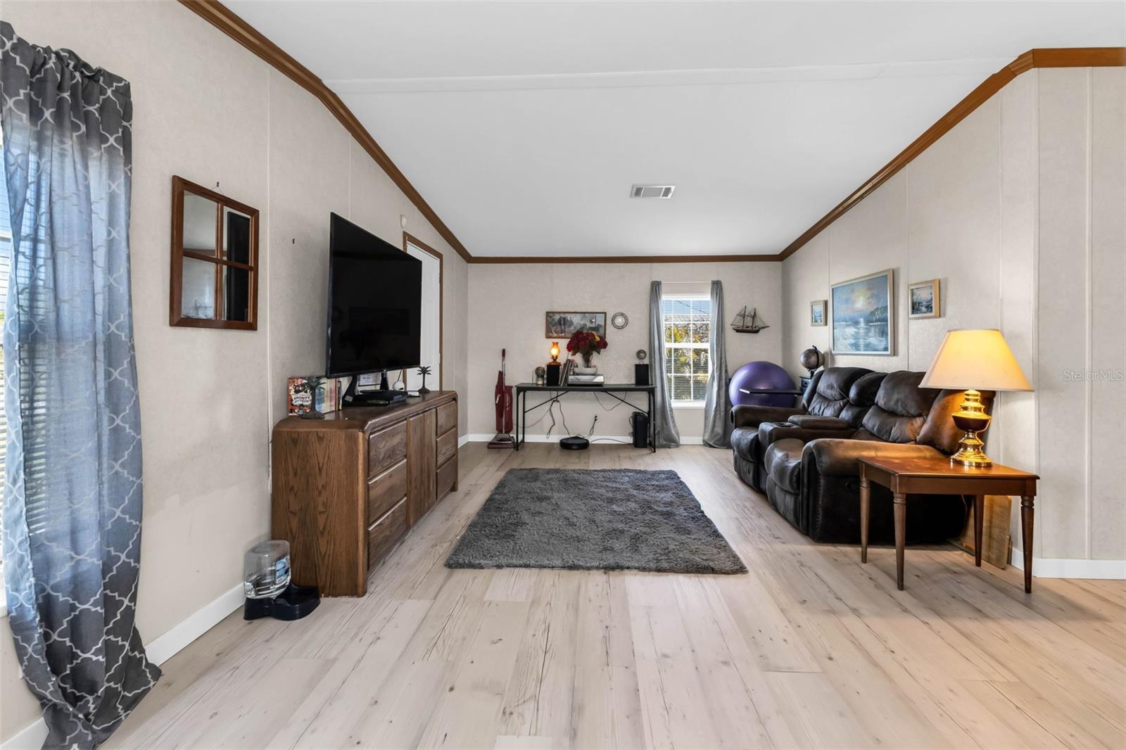 SUNNYBREEZE MOBILE HOME PARK - Residential