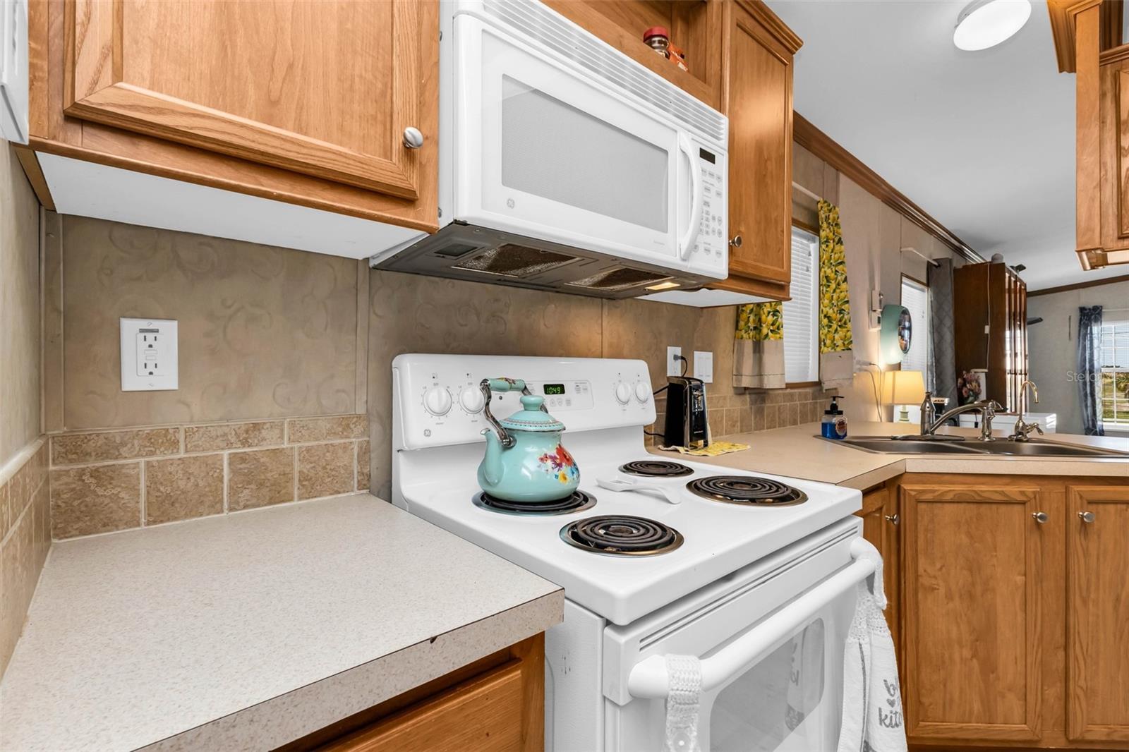 SUNNYBREEZE MOBILE HOME PARK - Residential