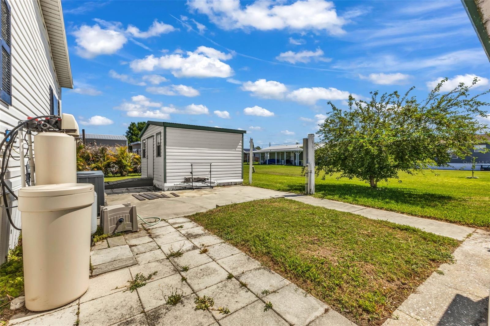 SUNNYBREEZE MOBILE HOME PARK - Residential