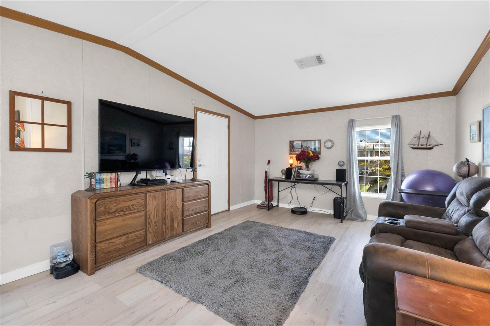 SUNNYBREEZE MOBILE HOME PARK - Residential