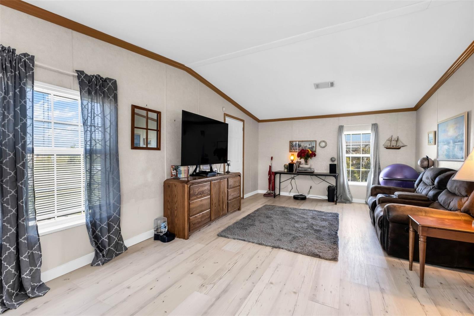 SUNNYBREEZE MOBILE HOME PARK - Residential
