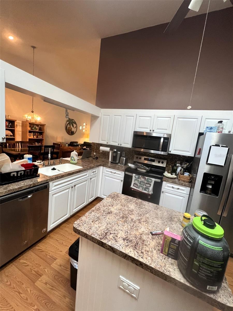 4207 CHESTERFIELD CIRCLE