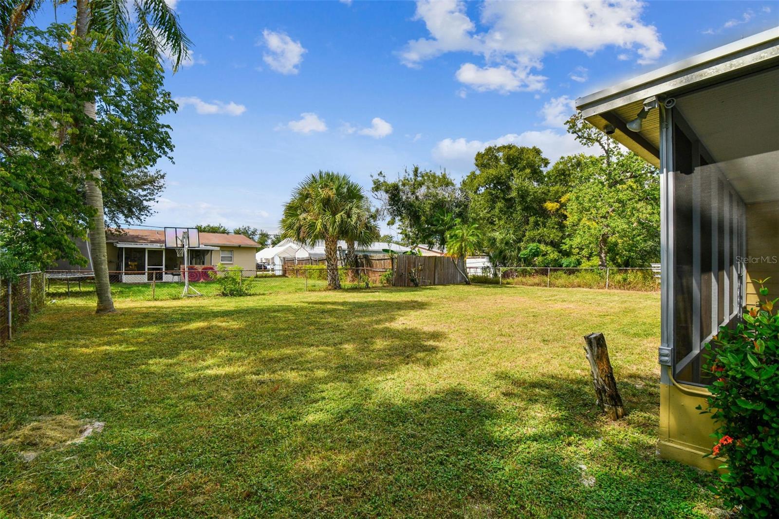 LAND LACKEY ESTATES UNIT 3 - Residential