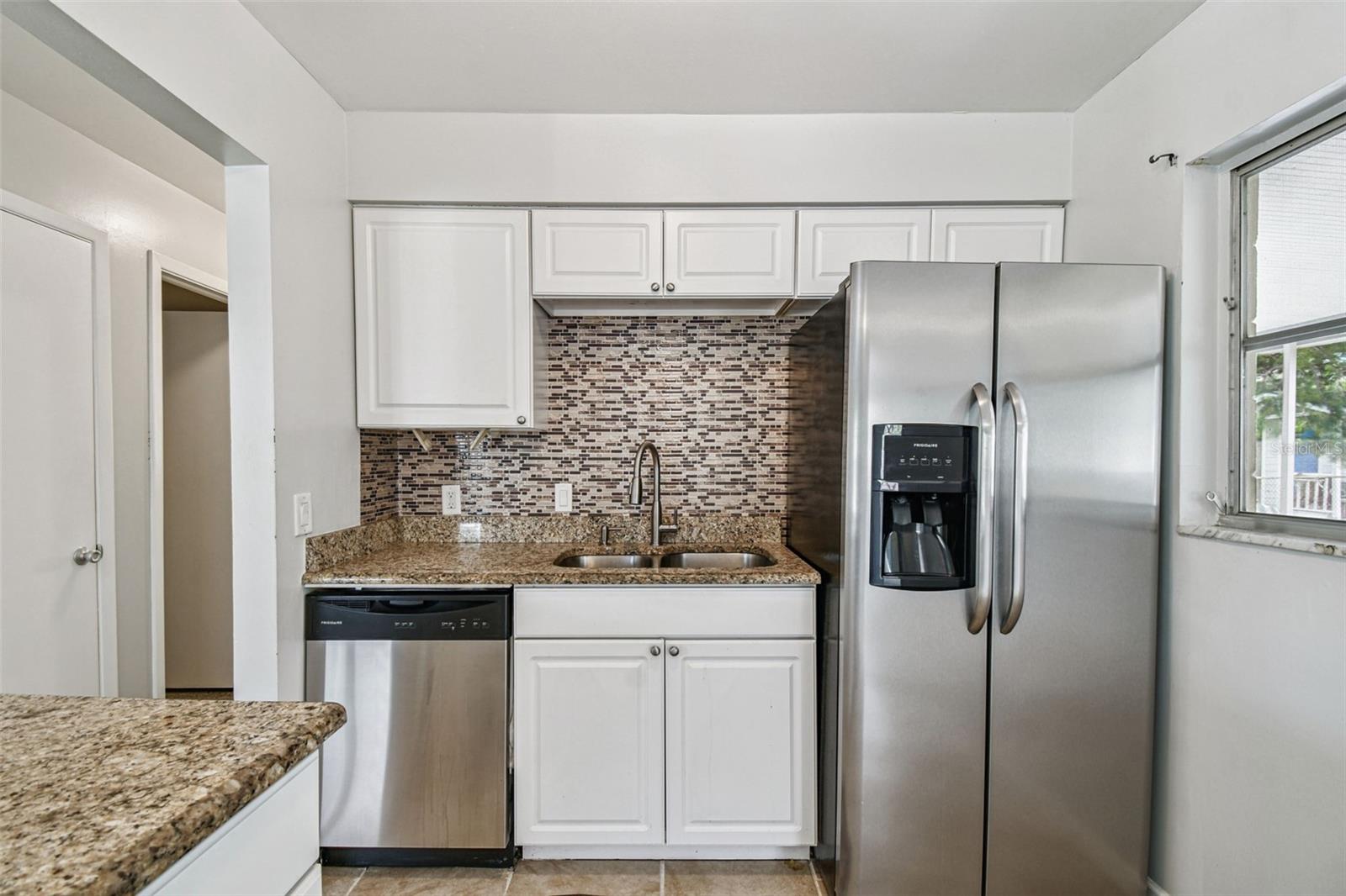 LAND LACKEY ESTATES UNIT 3 - Residential