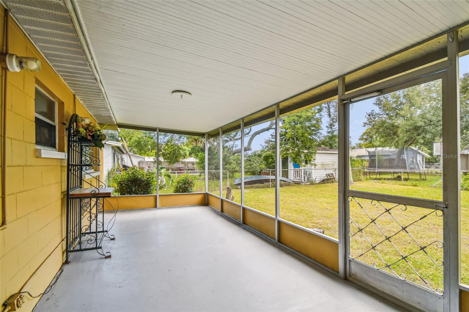LAND LACKEY ESTATES UNIT 3 - Residential