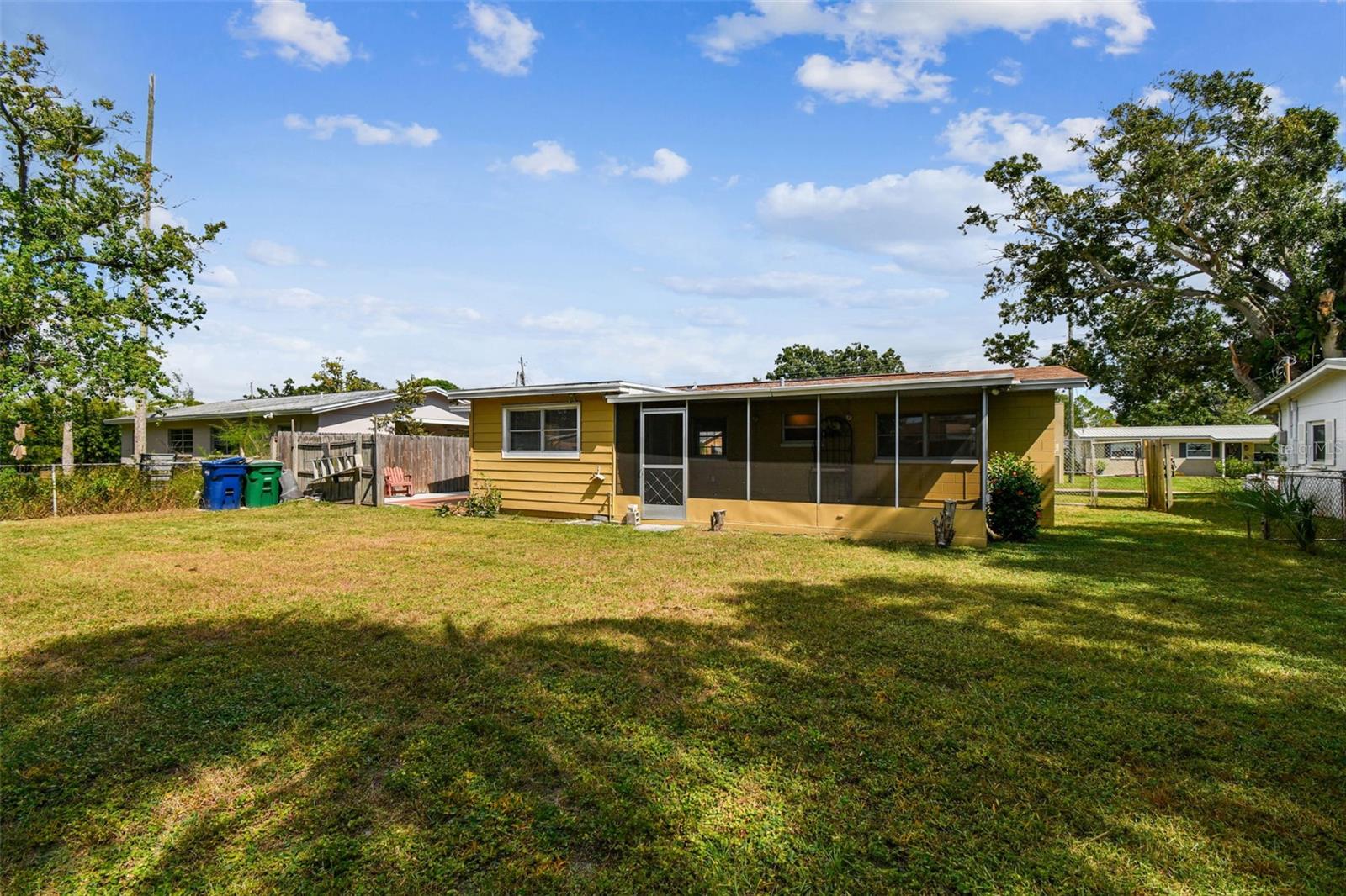 LAND LACKEY ESTATES UNIT 3 - Residential