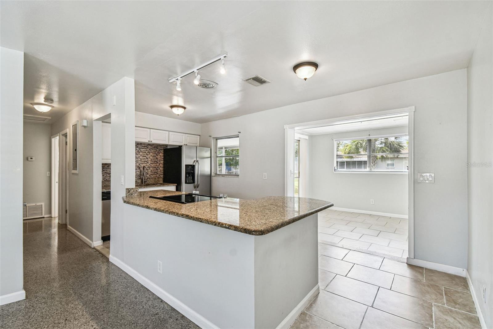 LAND LACKEY ESTATES UNIT 3 - Residential