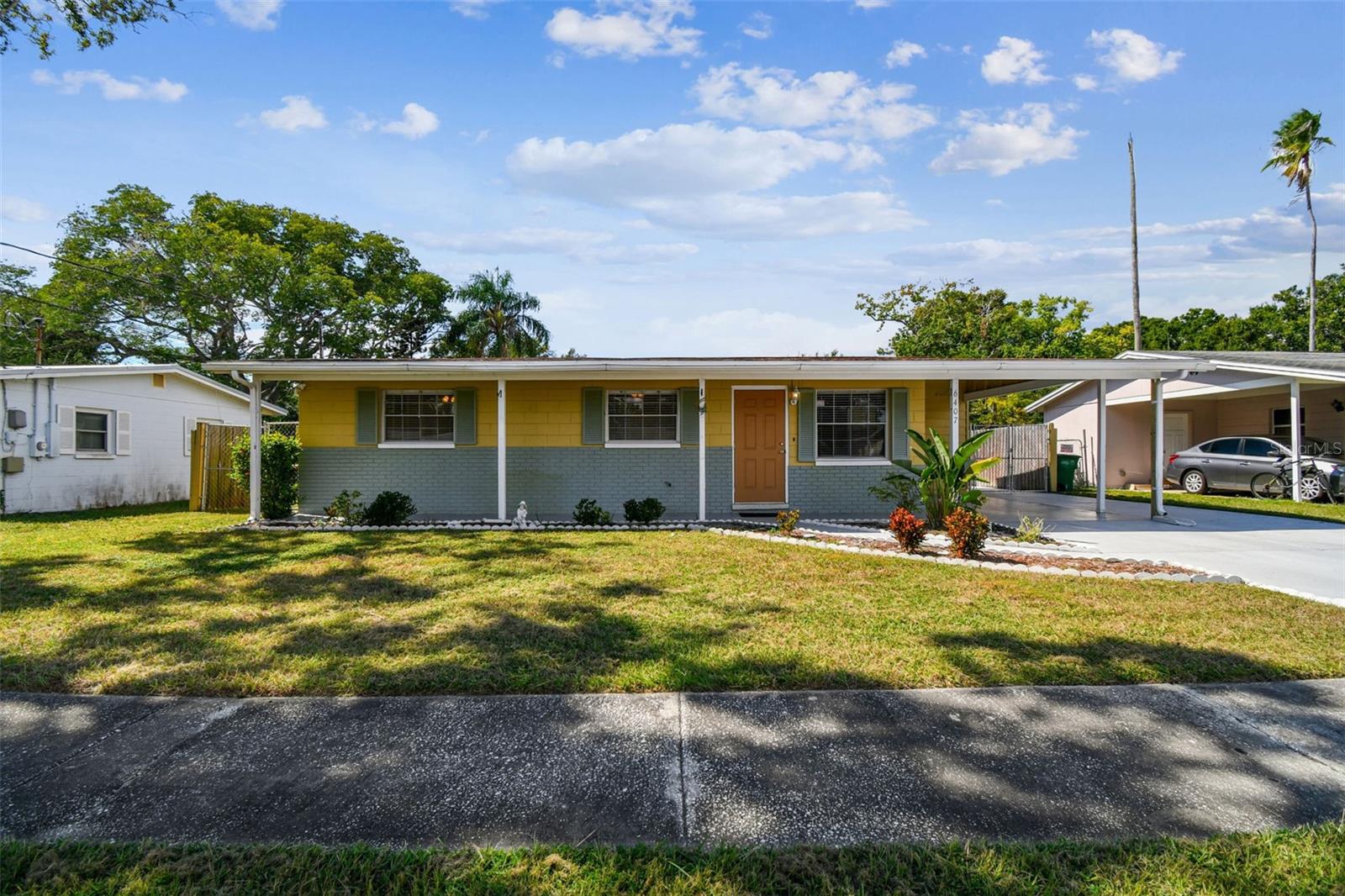 LAND LACKEY ESTATES UNIT 3 - Residential