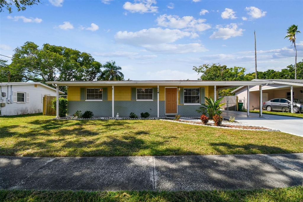 Photo of 6407 S Cameron Avenue, Tampa, FL 33616 (MLS # TB8437349)