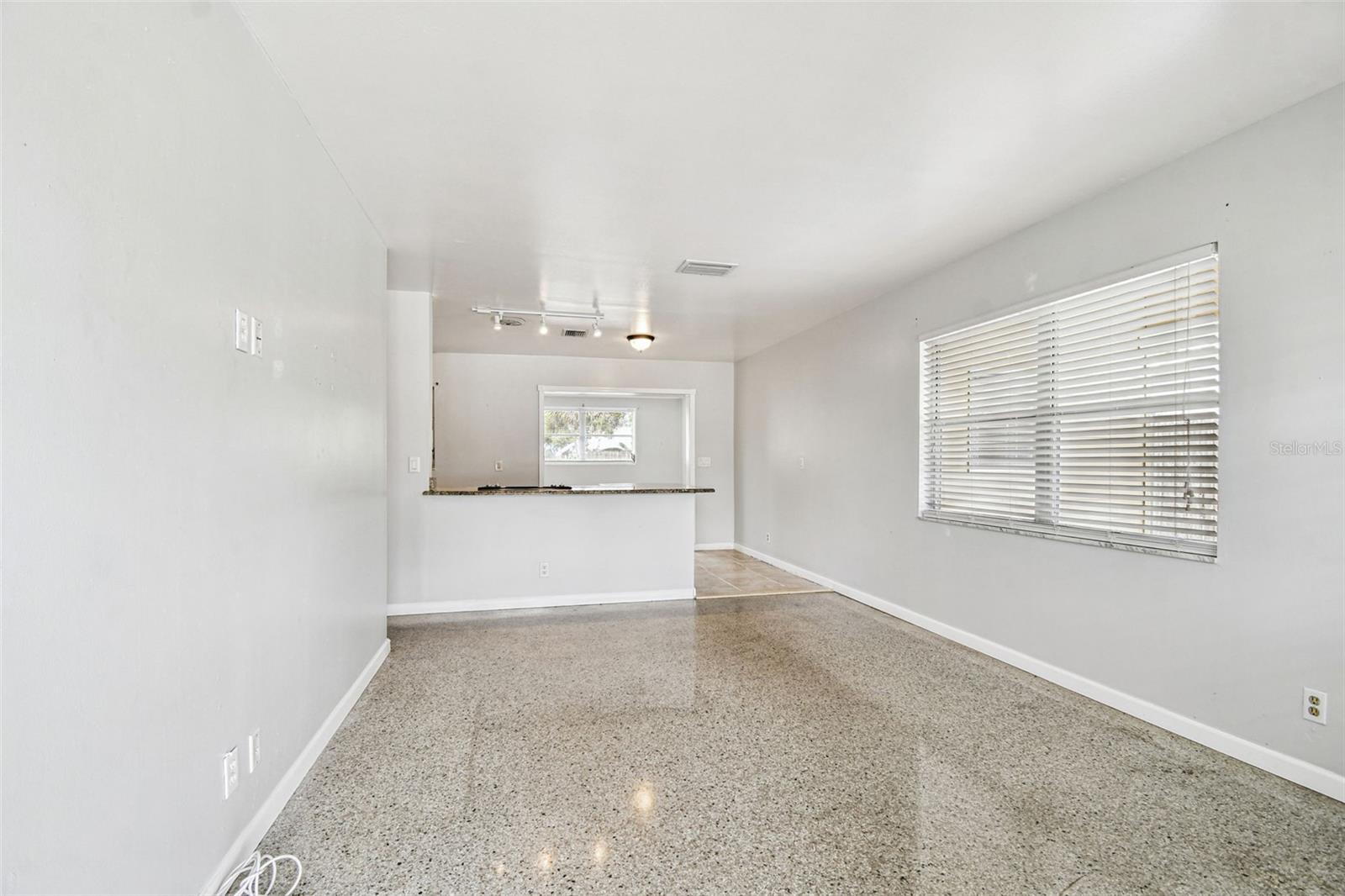 LAND LACKEY ESTATES UNIT 3 - Residential