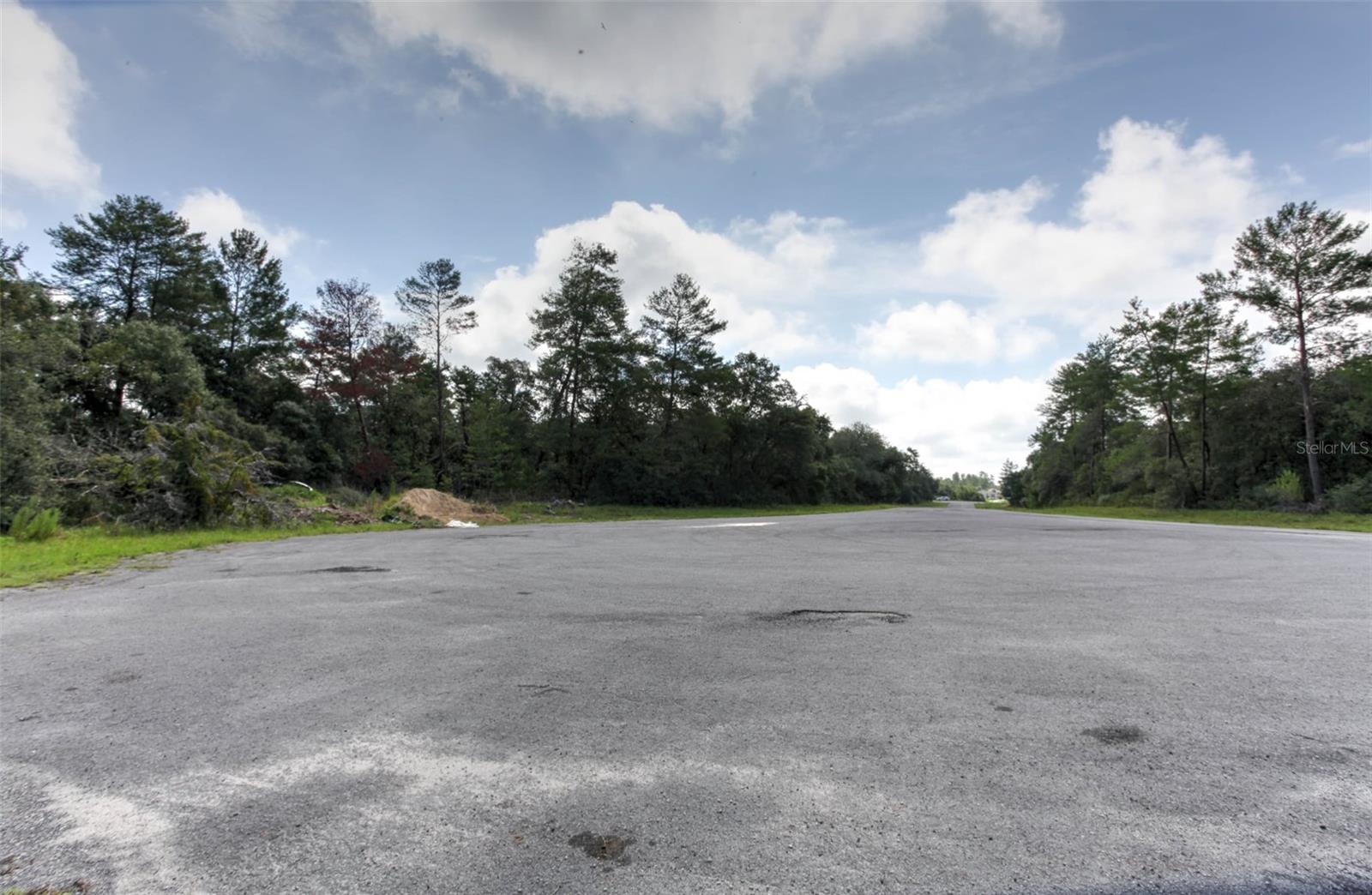 MARION OAKS UN 05 - Land