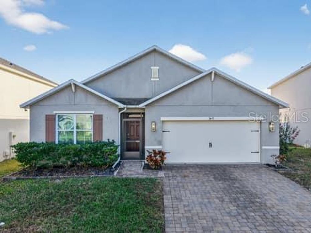 Photo of 3471 Landing View, Tavares, FL 32778 (MLS # G5105880)