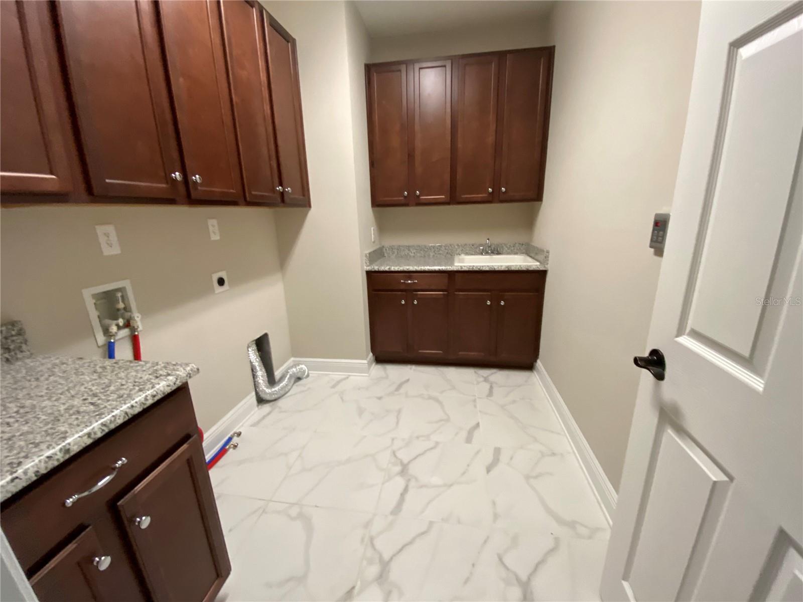 ARDEN PARK SOUTH - Residential Lease