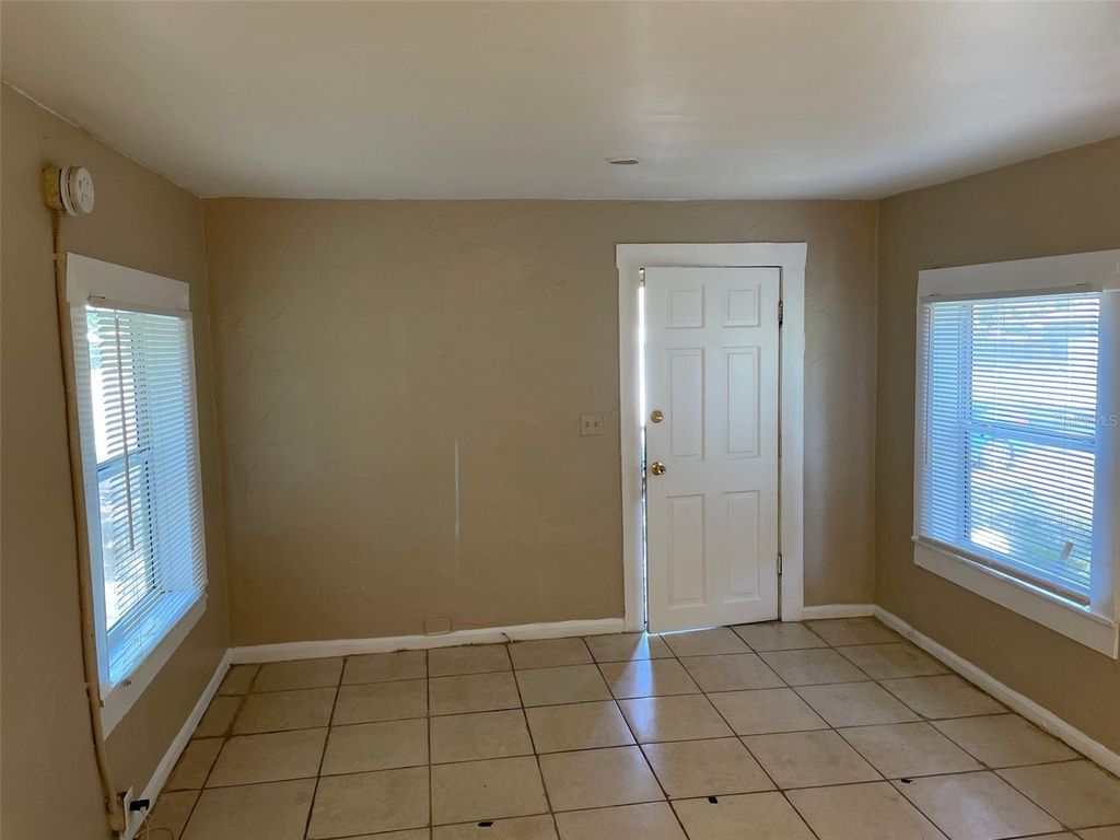 Photo of 2010 28th Avenue N, St Petersburg, FL 33713 (MLS # TB8481727)