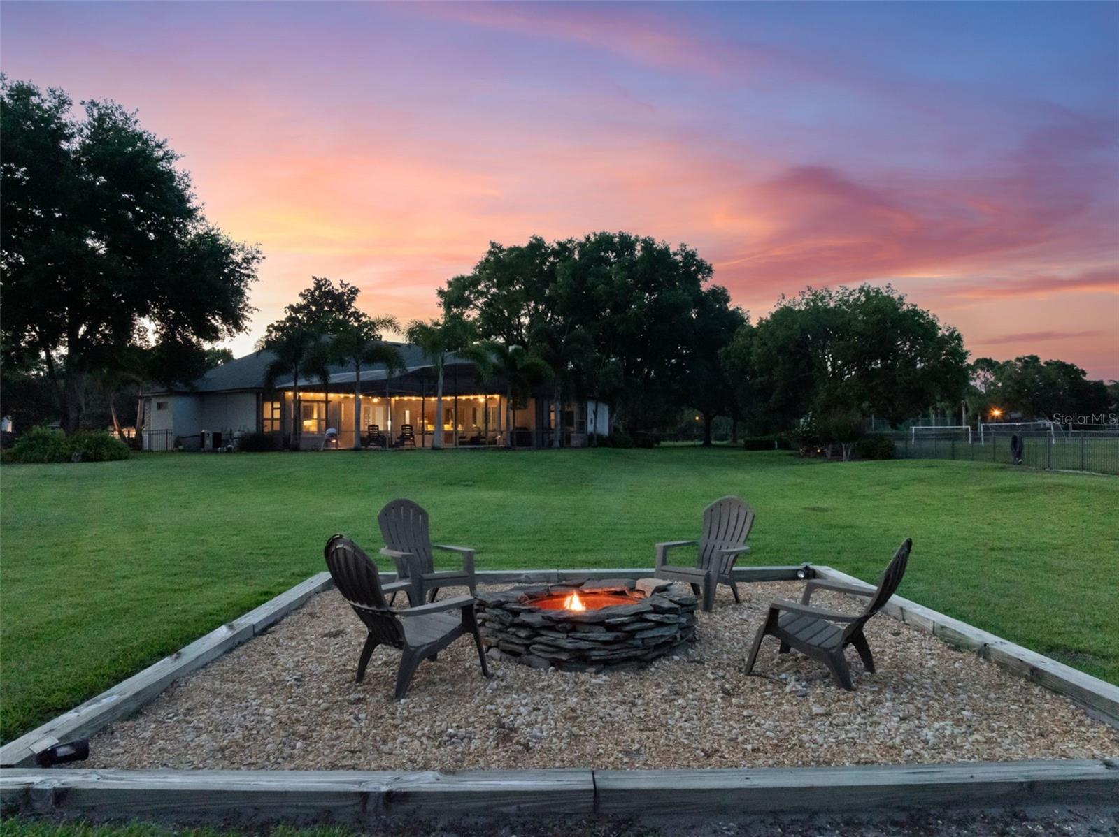 2106 RIDGEWIND WAY