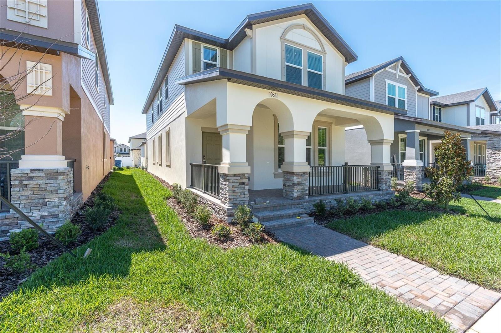 LONGLEAF NBRHD FOUR PH II - Residential Lease