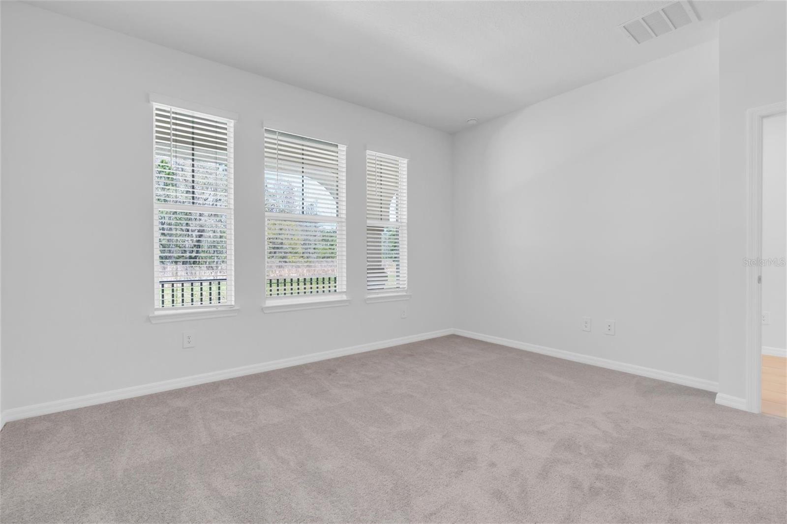 LONGLEAF NBRHD FOUR PH II - Residential Lease