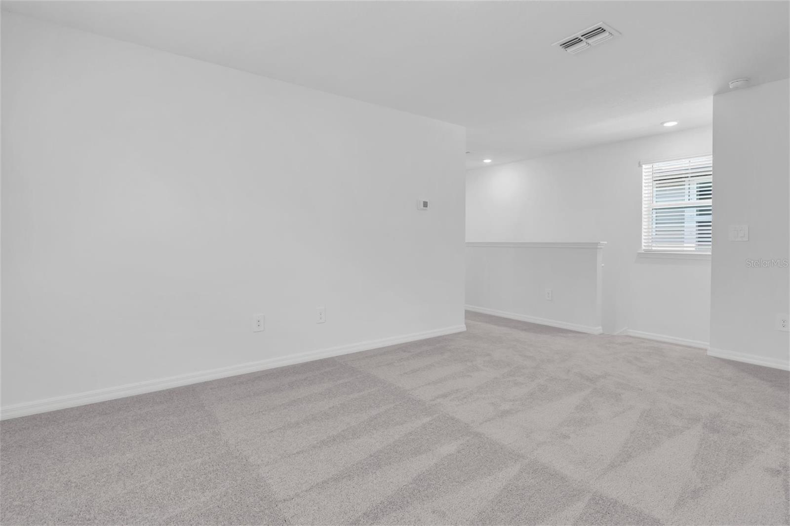 LONGLEAF NBRHD FOUR PH II - Residential Lease