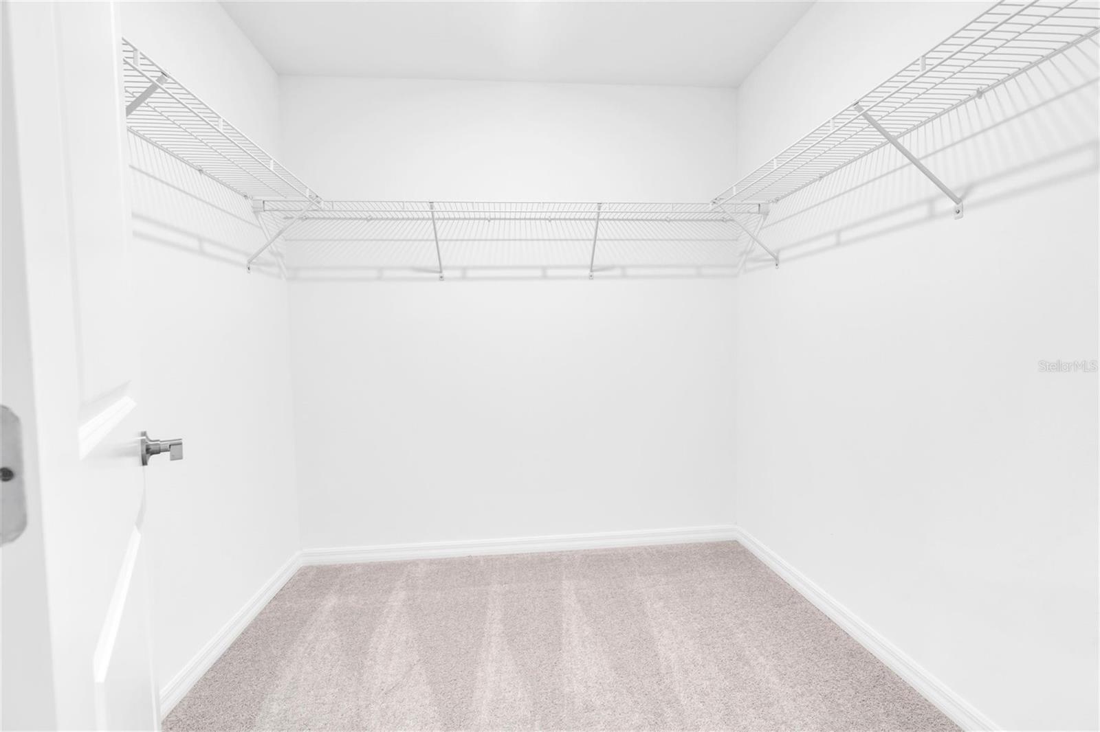 LONGLEAF NBRHD FOUR PH II - Residential Lease