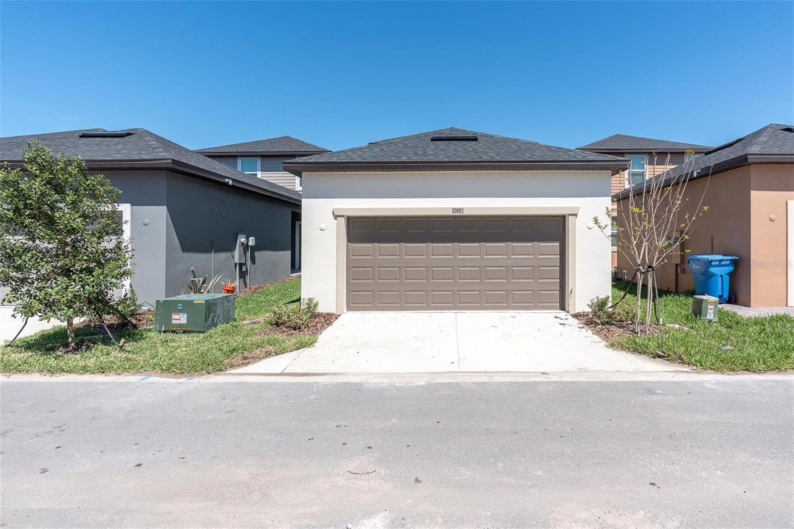 LONGLEAF NBRHD FOUR PH II - Residential Lease