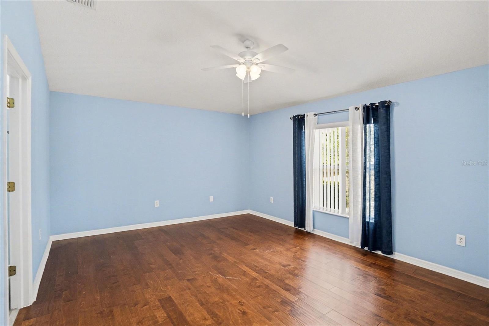 TAMPA BAY GOLF&TENNIS CLB PH V - Residential