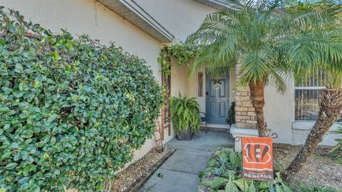 A home in LAKELAND