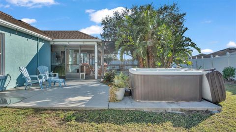 A home in LAKELAND