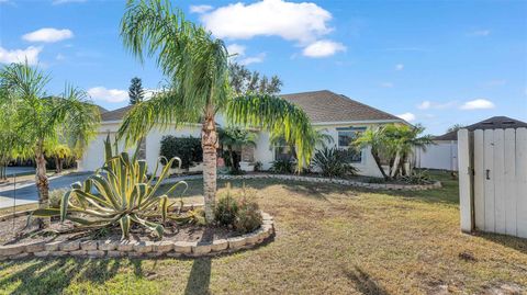 A home in LAKELAND