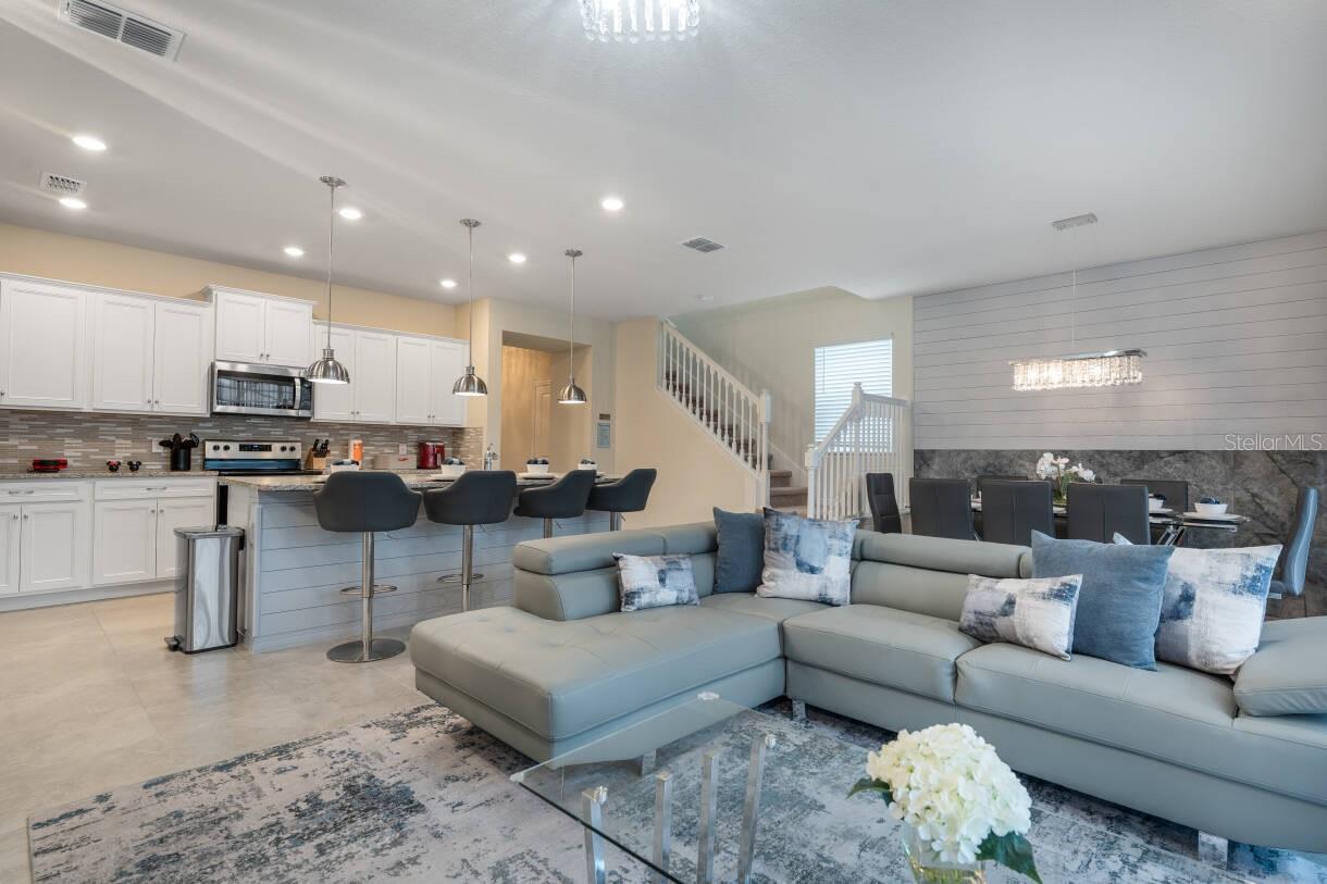 WINDSOR ISLAND RESIDENCE PH 3 - Residential