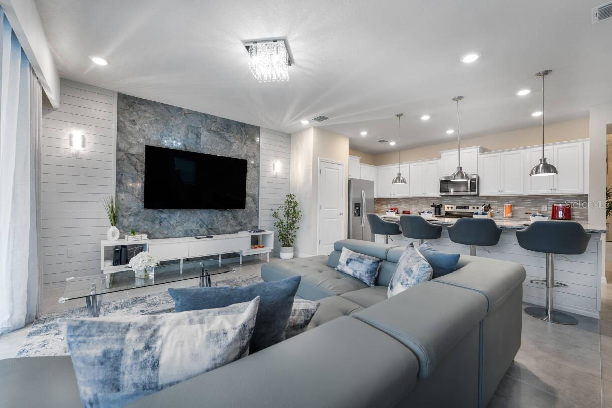 WINDSOR ISLAND RESIDENCE PH 3 - Residential