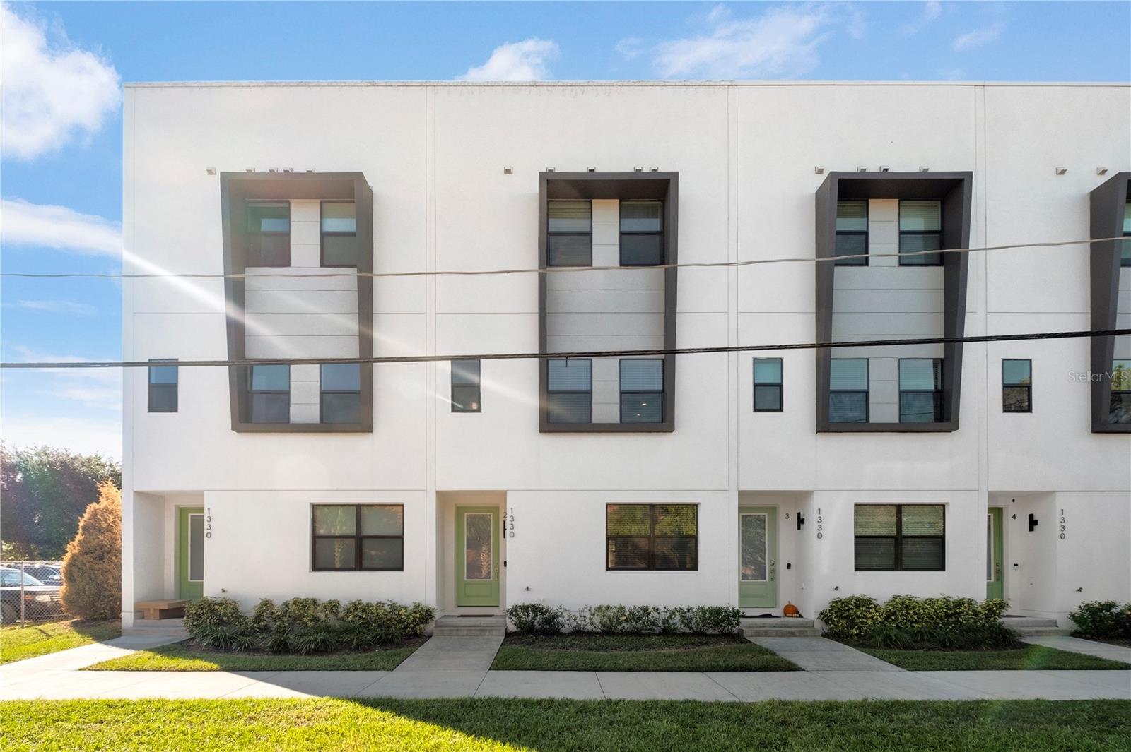 1330 W GRAY STREET 2