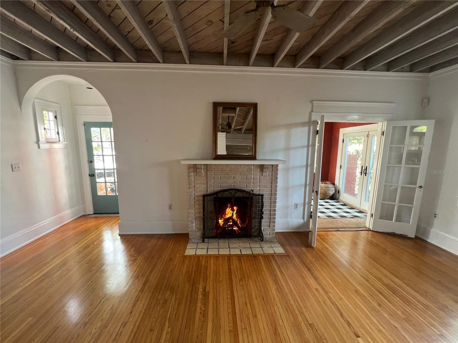 COLLEGE PLACE REP - Residential