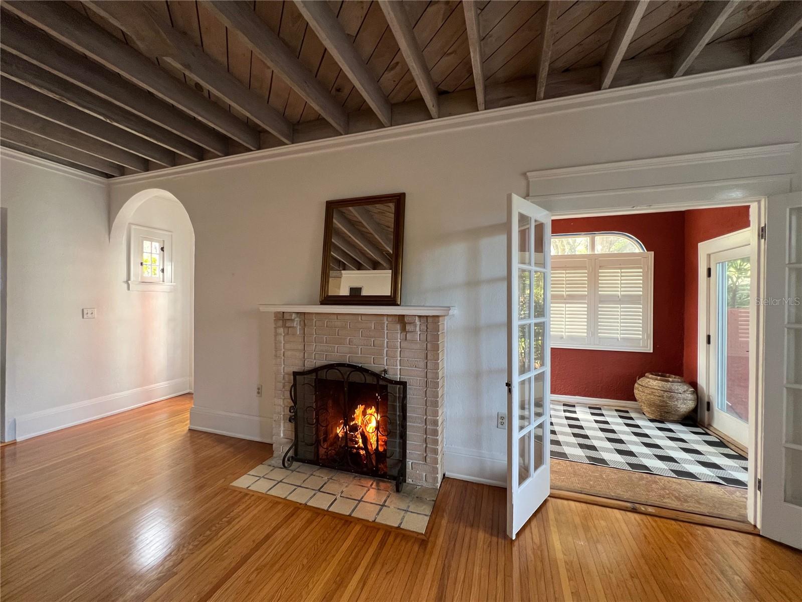 COLLEGE PLACE REP - Residential