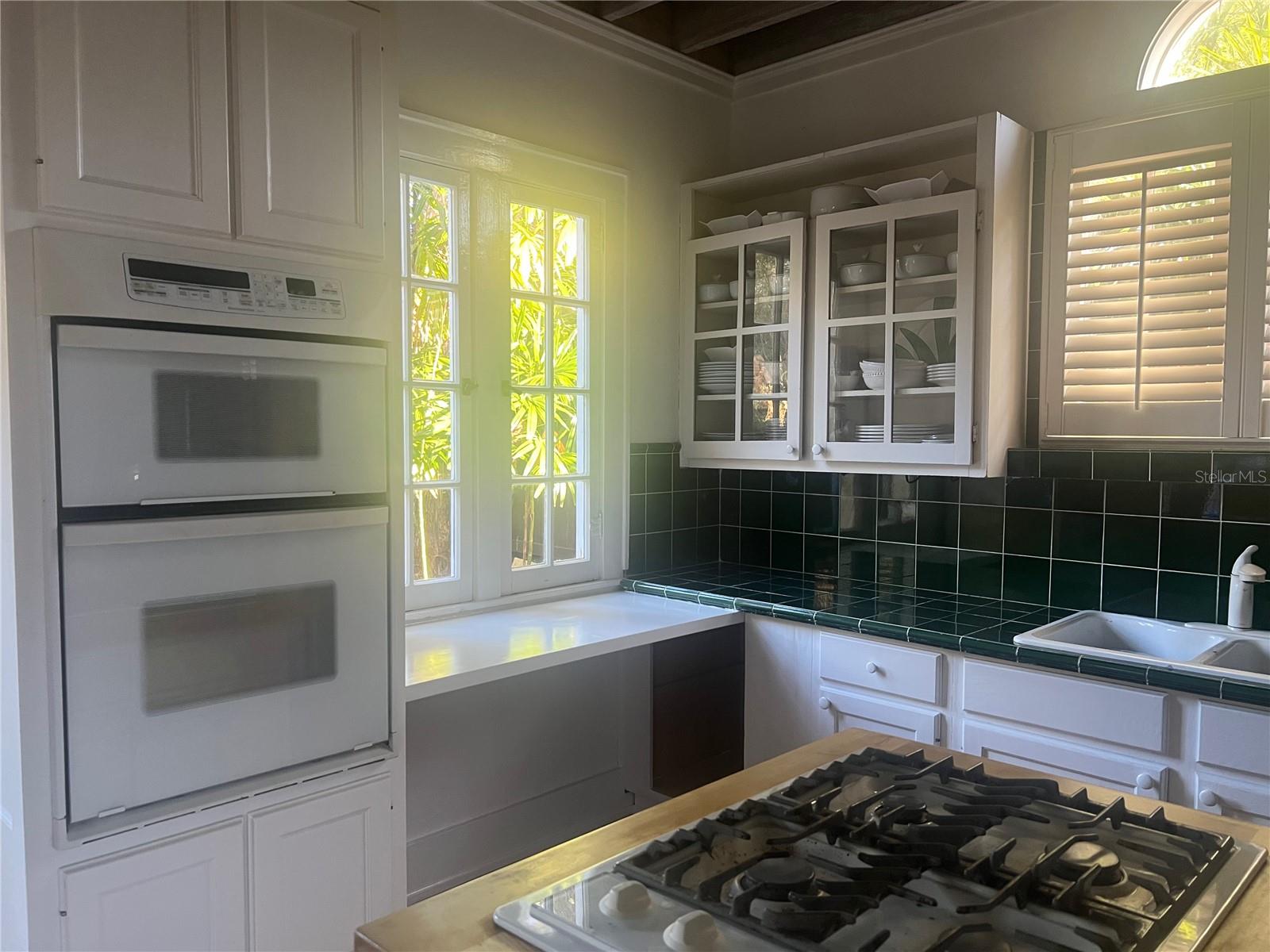 COLLEGE PLACE REP - Residential