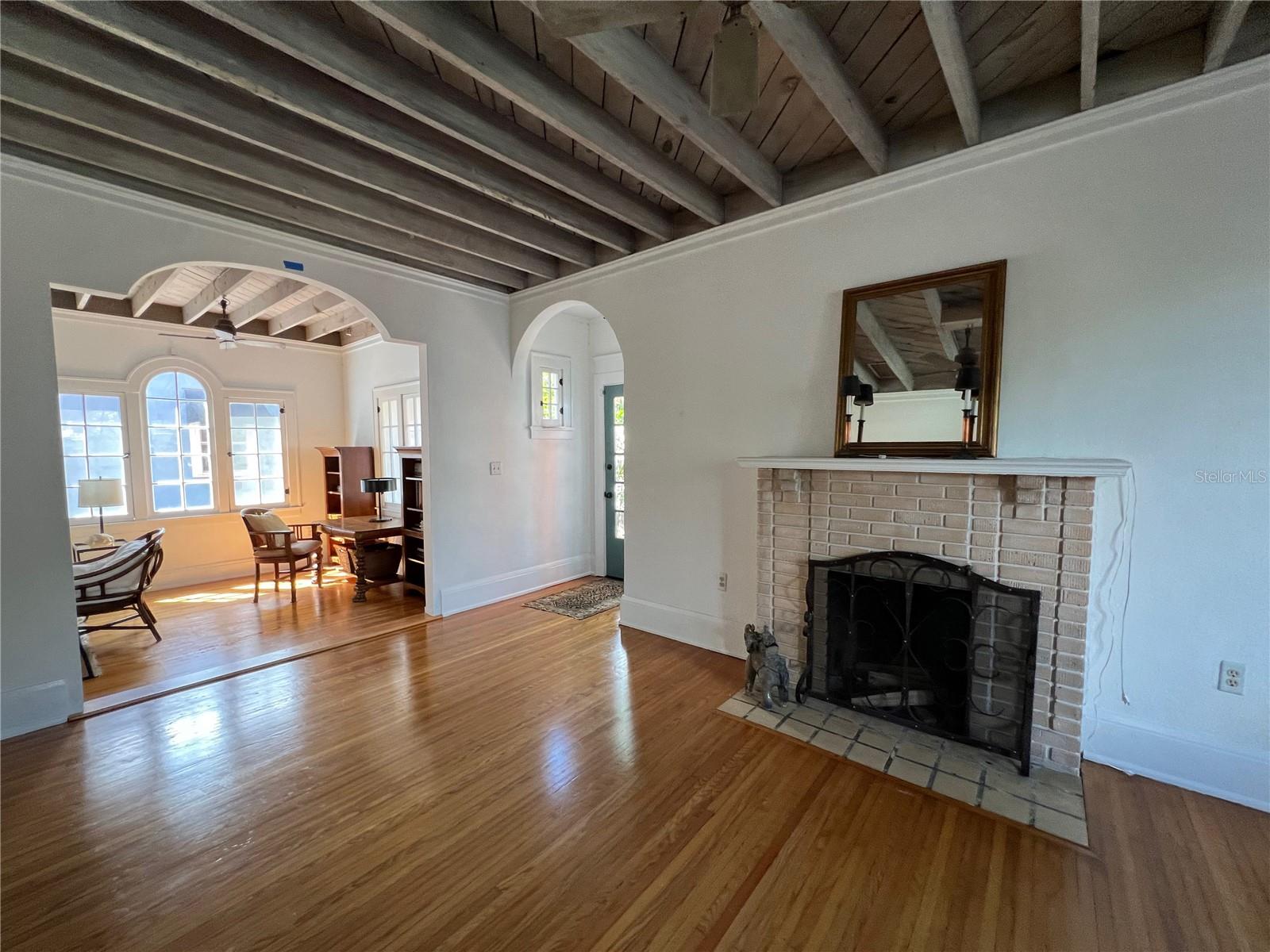 COLLEGE PLACE REP - Residential