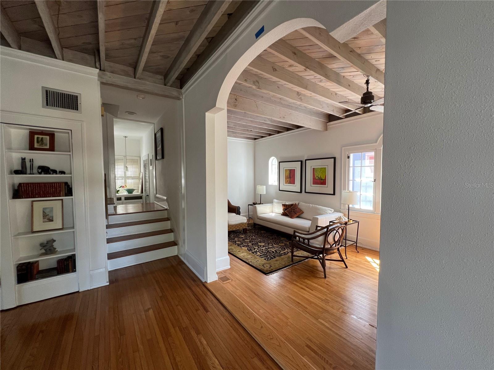 COLLEGE PLACE REP - Residential