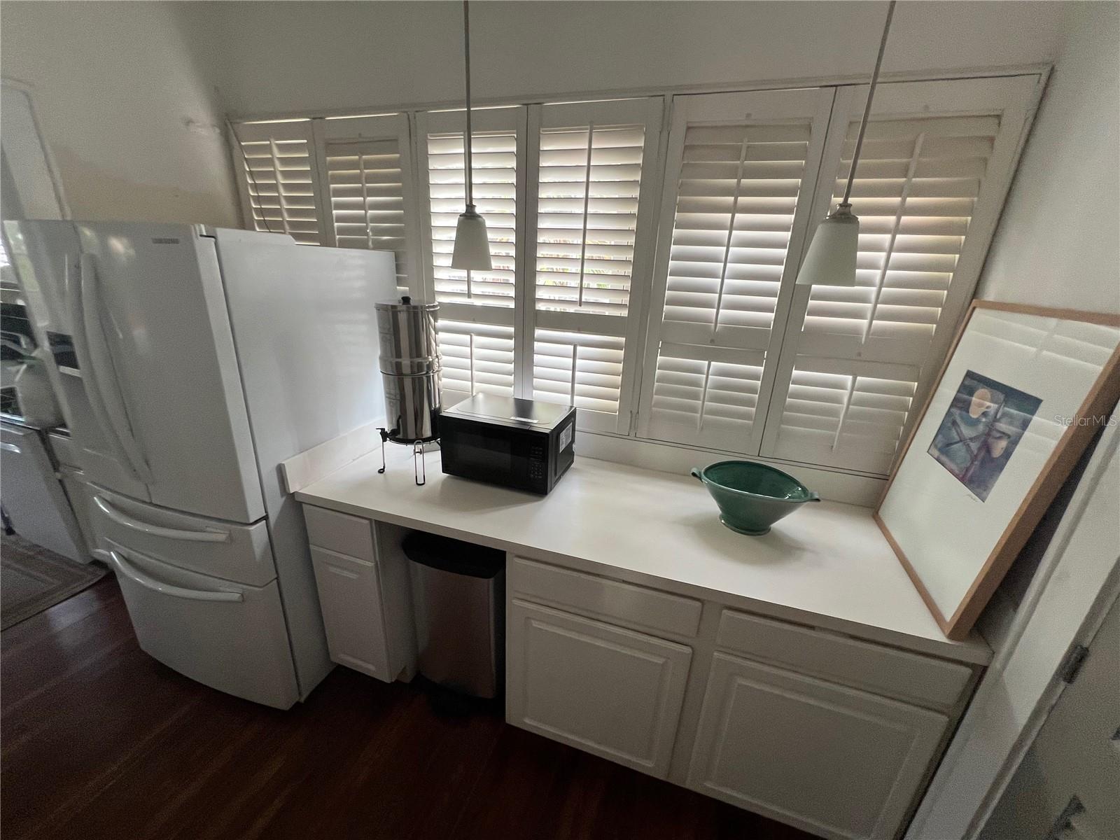 COLLEGE PLACE REP - Residential