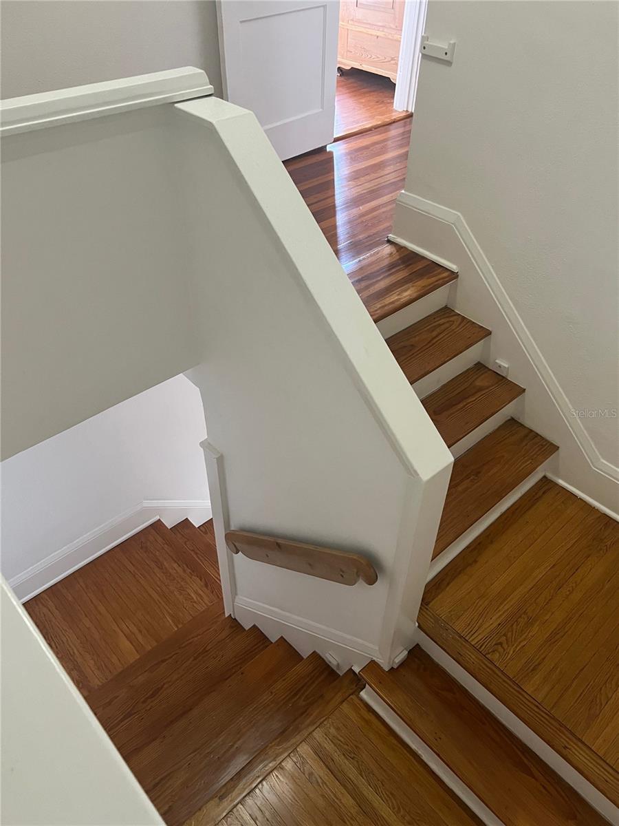 COLLEGE PLACE REP - Residential