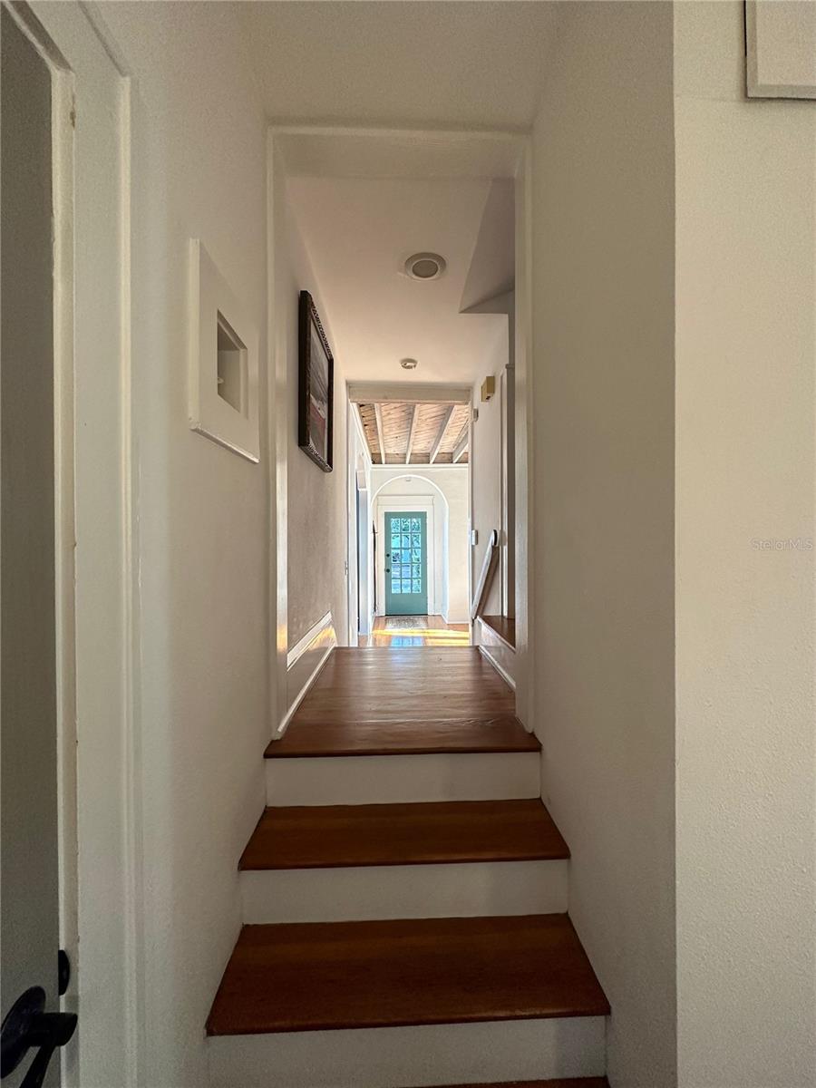 COLLEGE PLACE REP - Residential