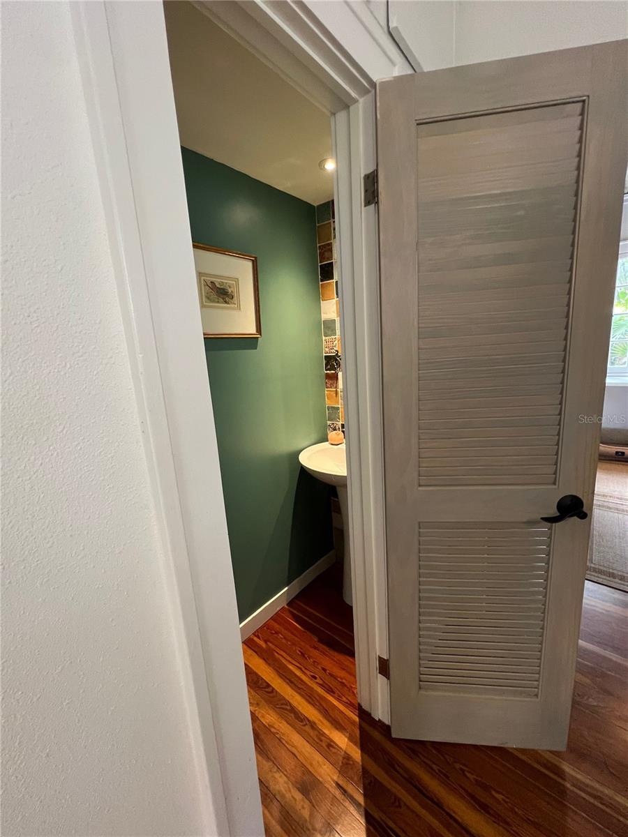 COLLEGE PLACE REP - Residential