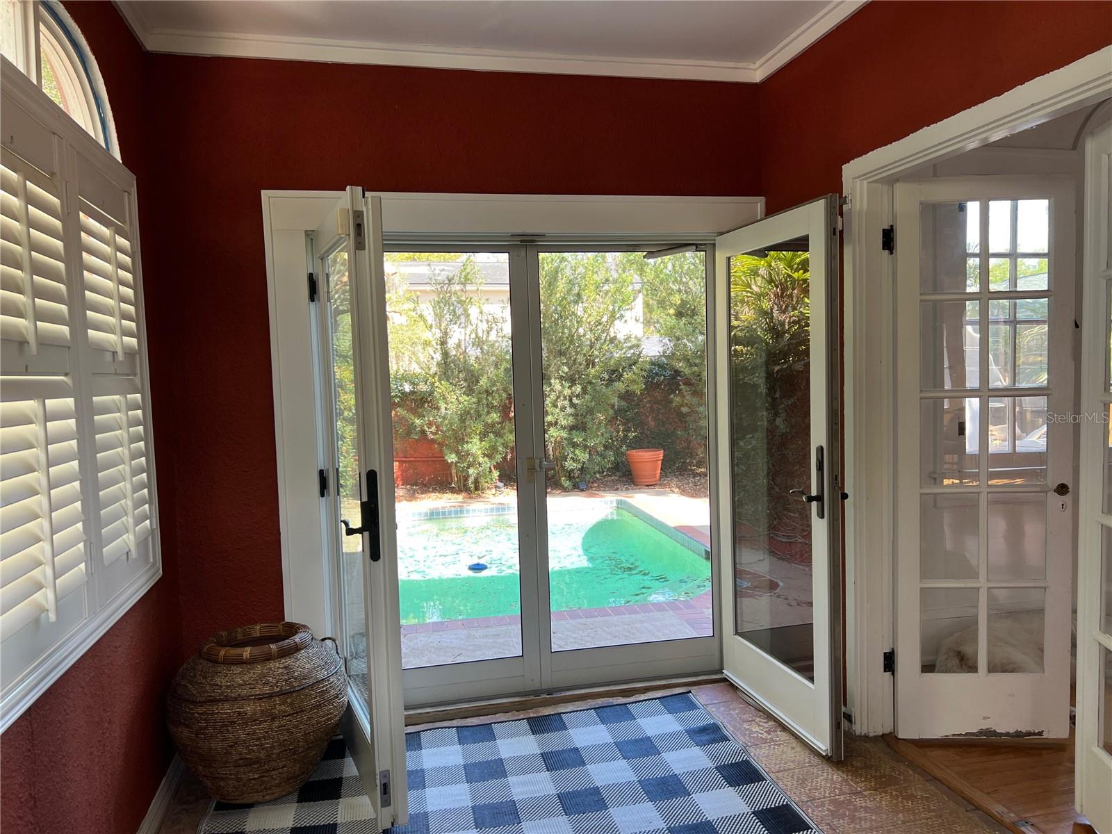 COLLEGE PLACE REP - Residential