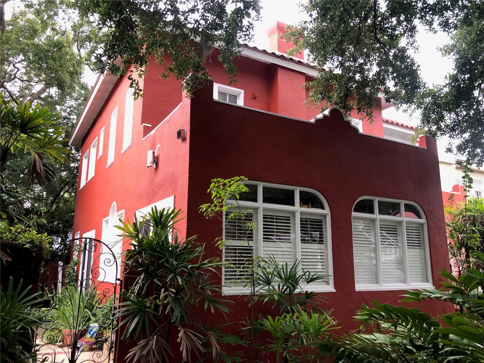 COLLEGE PLACE REP - Residential